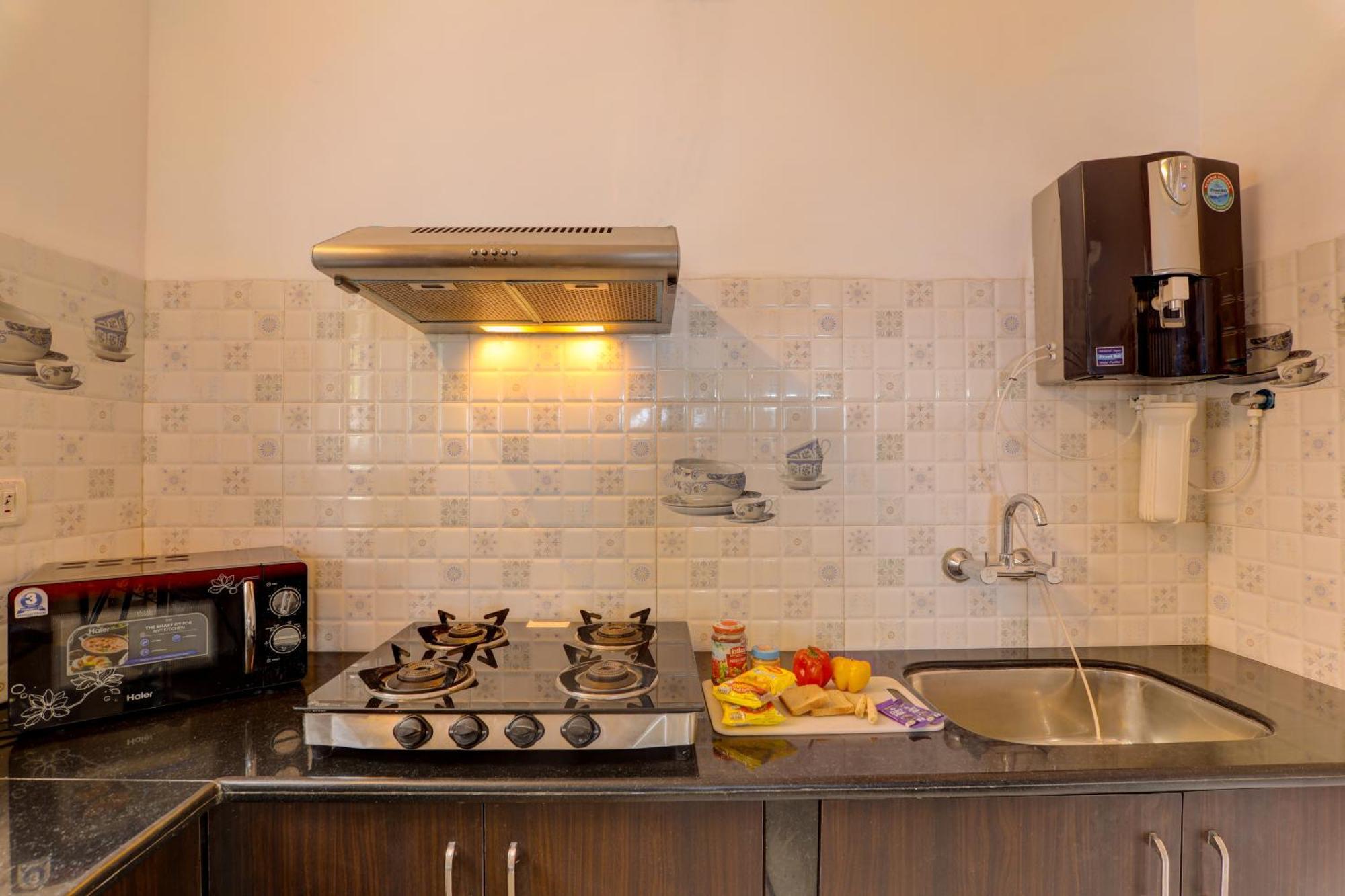 Ludo Private Pool Villa, Wifi-Caretaker-Parking, North Goa Baga Exterior photo